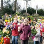 Gottesdienst für kleine Leute mit Palmweihe