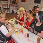 kfd Hl. Kreuz feiert Karneval im Kreuzer