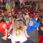 kfd Hl. Kreuz feiert Karneval im Kreuzer