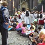 Petrus war wohl auch Messdiener-  1. Nordwestdeutsche Messdienerwallfahrt in Kevelaer bei sonnigem Wetter