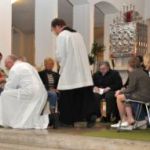 Abendmahlsfeier mit Fußwaschung am Gründonnerstag in Heilig Kreuz