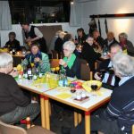 Agapefeier nach der Osterliturgie und Osterfeuer 