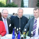 Nach der Pfarreinführung in den Pfarrgarten