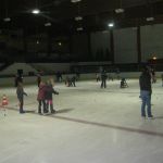  Gruppe INSIDE mit 28 Kinder zur Eishalle nach Wesel