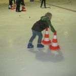  Gruppe INSIDE mit 28 Kinder zur Eishalle nach Wesel