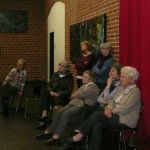 kfd Frauen auf dem Weg zum Kreuz