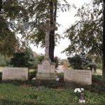 Segnung des neuen Bildstocks auf dem Friedhof in Barlo