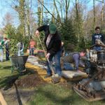 Aufräumaktion auf dem Spielplatz in Barlo