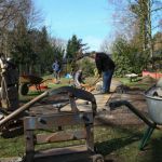 Aufräumaktion auf dem Spielplatz in Barlo