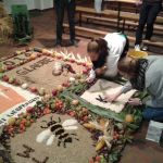 Früchteteppich in der St. Helena-Kirche