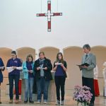 Die Mauer fällt auch in Heilig Kreuz!