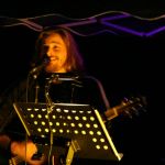 Illuminierter Pfarrgarten und entspannte Stimmung bei klasse Musik