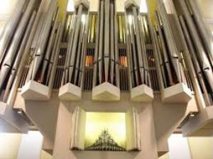 Vandalismus in der Liebfrauenkirche - Beschädigung der Orgeln