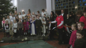 Das-Geschenk-des-Himmels--Kinderchor-Herz-Jesu-singt-und-spielt-in-Herz-Jesu