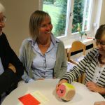 Lucie und Horst erklären das Zukunftsbild - Pfarrkonvent in Liebfrauen