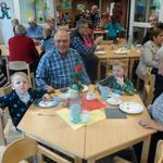 Großeltern zu Besuch im Kindergarten St. Paul