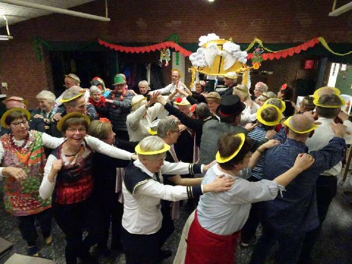 Singen, tanzen, feiern! - "Wir sind alle kleine Engelein (Sünderlein)"