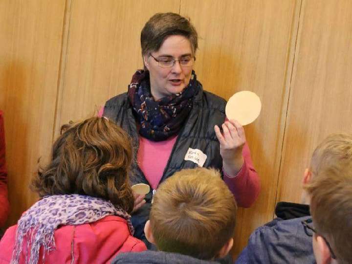 Kommunionfamilien gehen auf Entdeckungstour