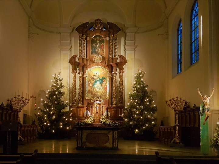 Weihnachtsliedersingen-mit-den-Kirchenchoeren-von-Herz-Jesu-und-Liebfrauen