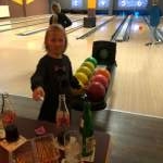  Spielen macht Spaß beim Bowling 2000 