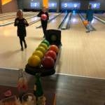  Spielen macht Spaß beim Bowling 2000 