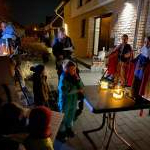 Herbergssuche: Maria und Josef  unterwegs in Liebfrauen