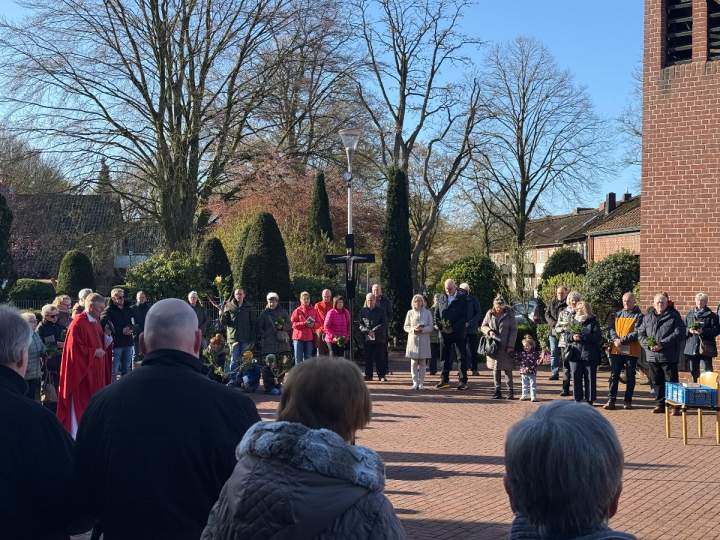 Palmweihe mit "Einfach Essen" im Gemeindeteil St. Paul