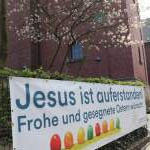 Ostergruß hoch über der Stadt…