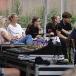 Musik, Begegnung und Genuss: Kulturabend im Pfarrgarten mit Joscha