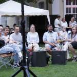 Musik, Begegnung und Genuss: Kulturabend im Pfarrgarten mit Joscha