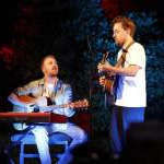 Musik, Begegnung und Genuss: Kulturabend im Pfarrgarten mit Joscha