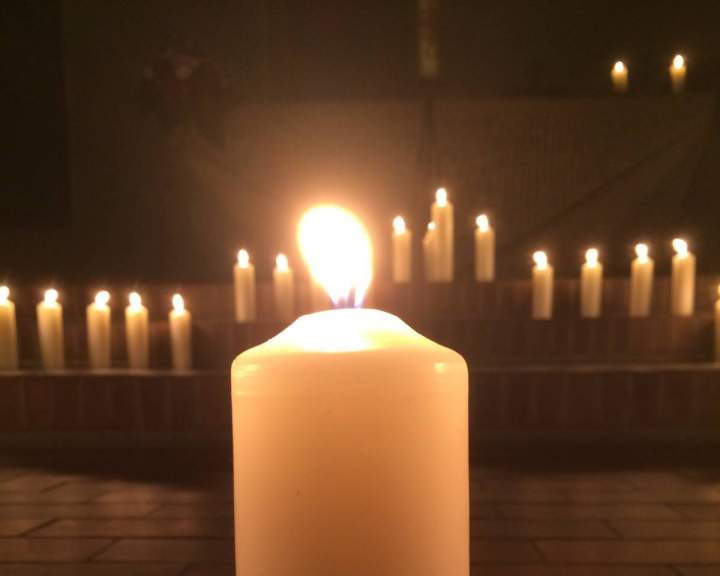 Roratemesse - Messfeier bei Kerzenschein